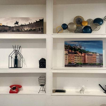 Apartament Le Petit Cocon - Parking Prive - Lyon Sud Vénissieux Zewnętrze zdjęcie