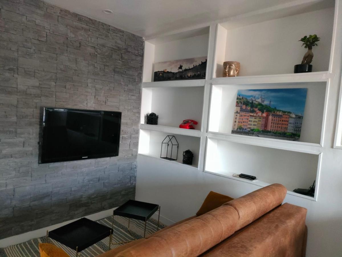 Apartament Le Petit Cocon - Parking Prive - Lyon Sud Vénissieux Zewnętrze zdjęcie