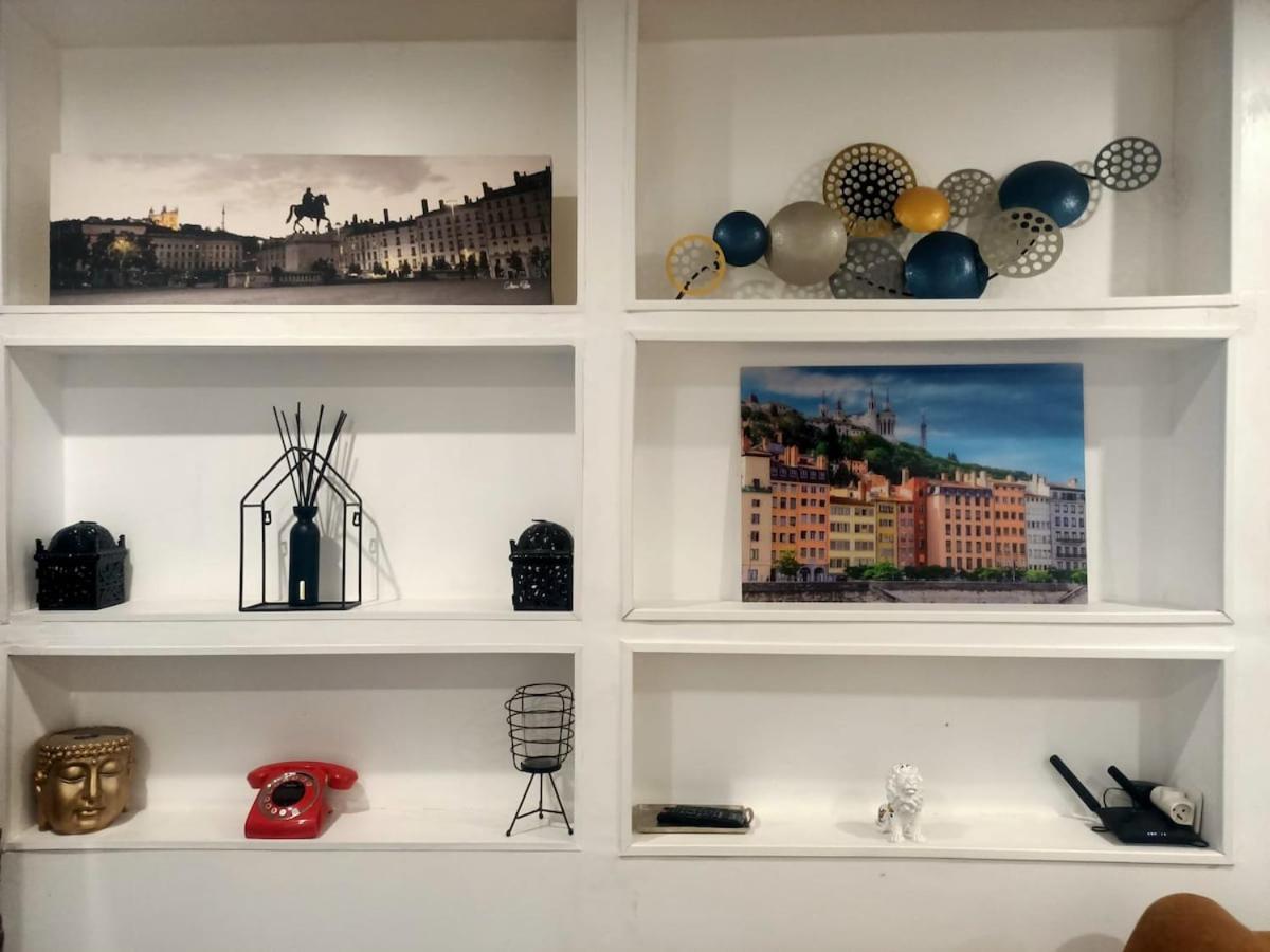 Apartament Le Petit Cocon - Parking Prive - Lyon Sud Vénissieux Zewnętrze zdjęcie