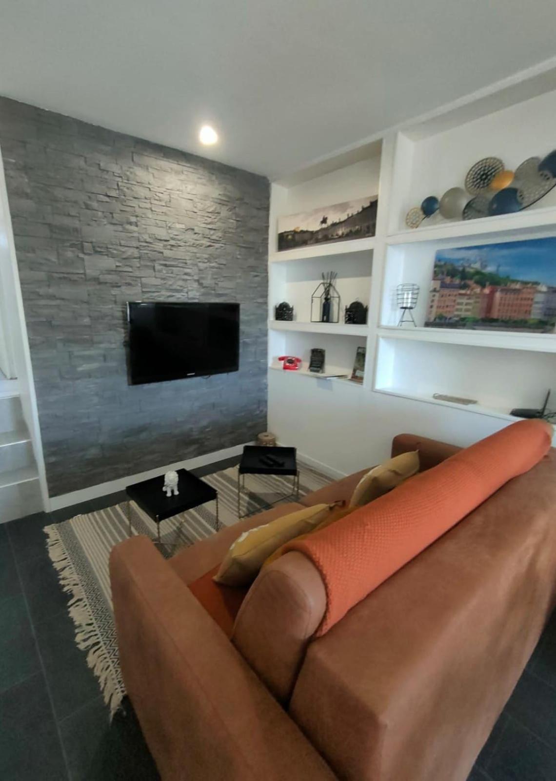 Apartament Le Petit Cocon - Parking Prive - Lyon Sud Vénissieux Zewnętrze zdjęcie